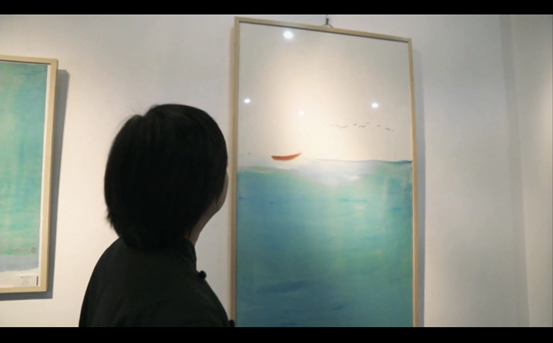 法国上映《中国蓝》:画家钟德以乡愁与海水创造的蓝色水墨家园