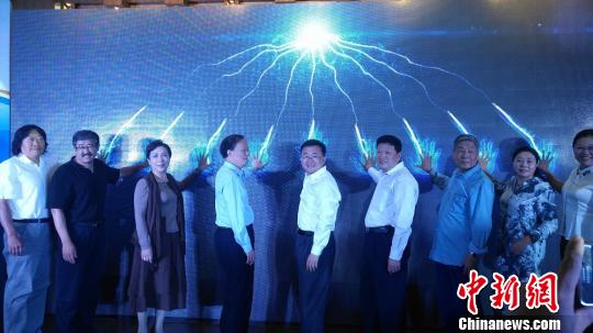 19日,以“融入?传承”为主题的中国山西“版画?家风”大赛在太原正式启动。 王惠琳 摄